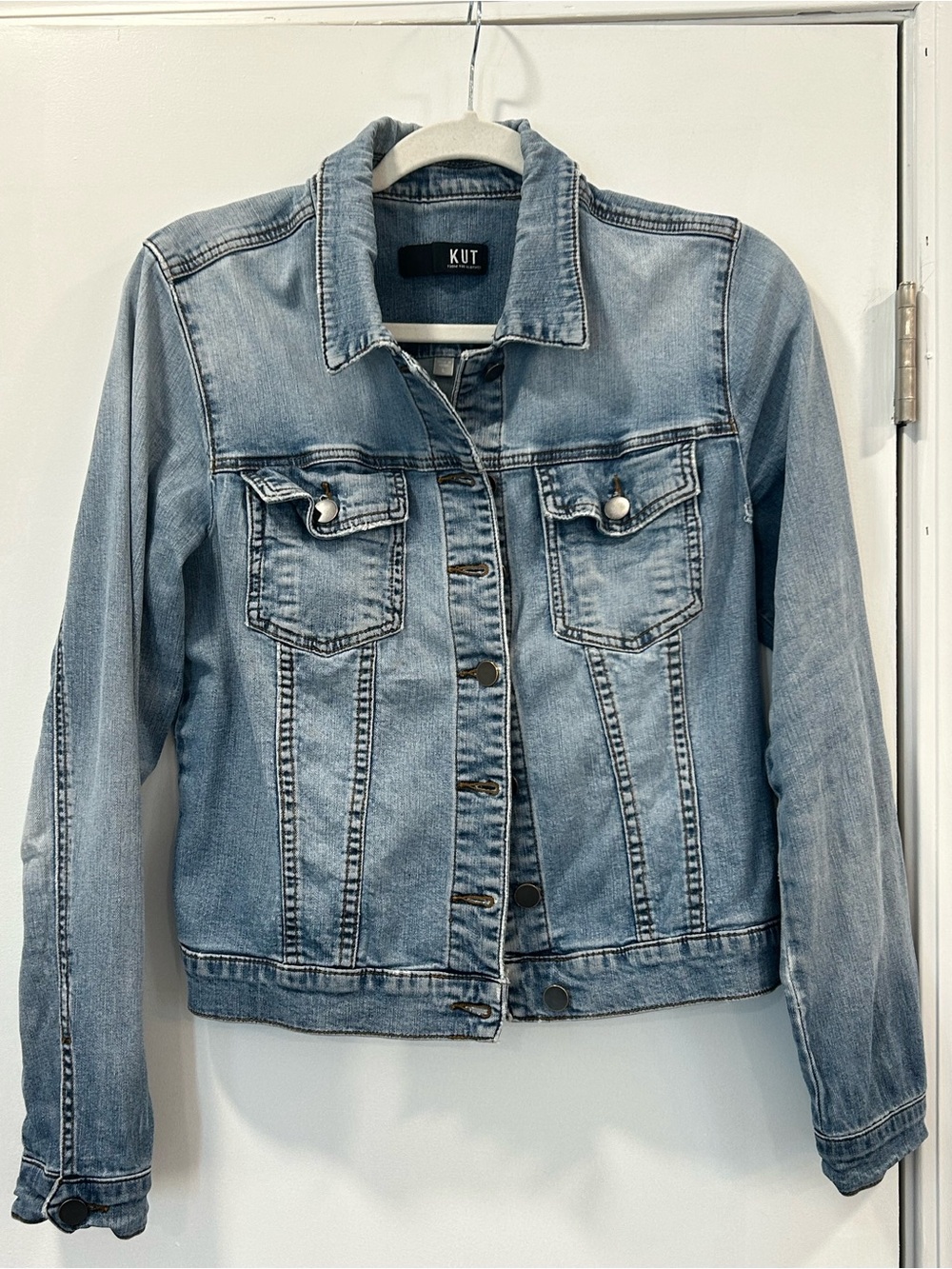 KUT from the Kloth Light Blue Denim Shirt/Jacket